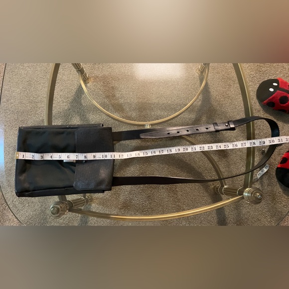 Louis Vuitton Taiga Leather and Canvas Crossbody - Picture 15 of 16